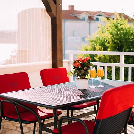 Apartment Franic Подстрана Екстер'єр фото