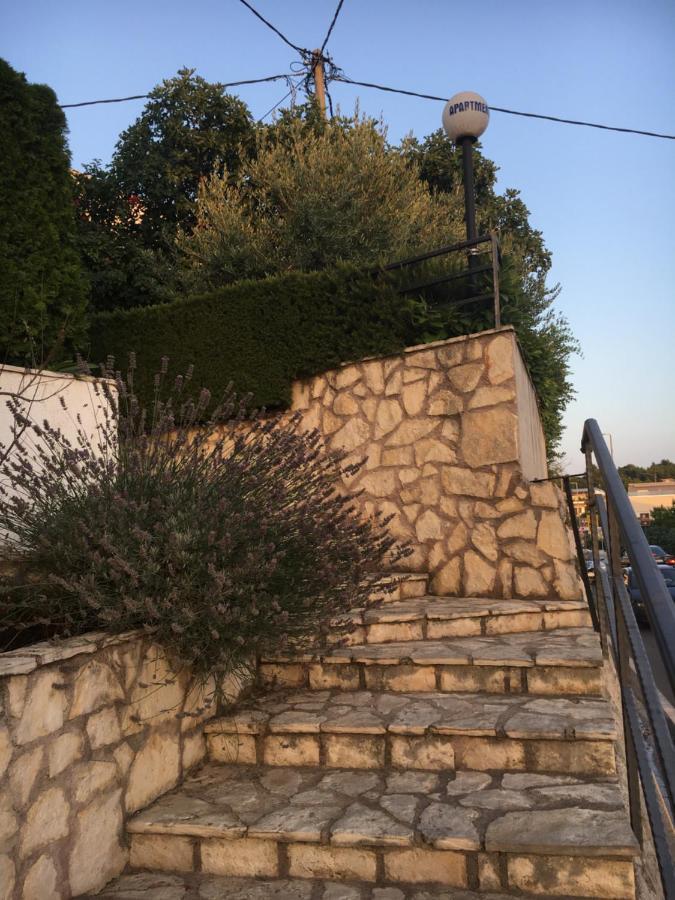 Apartment Franic Подстрана Екстер'єр фото