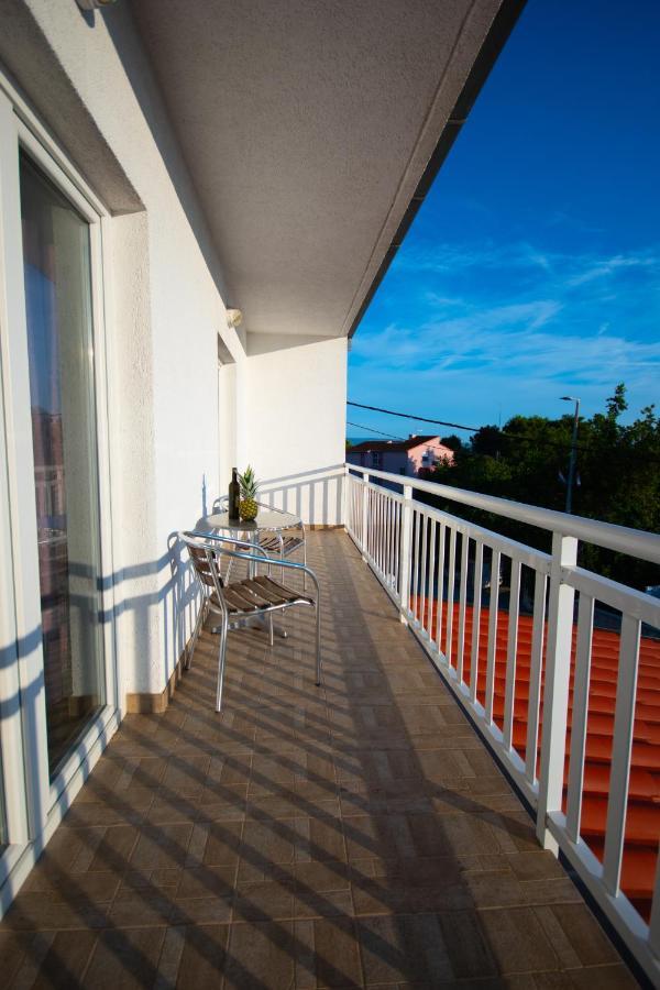 Apartment Franic Подстрана Екстер'єр фото