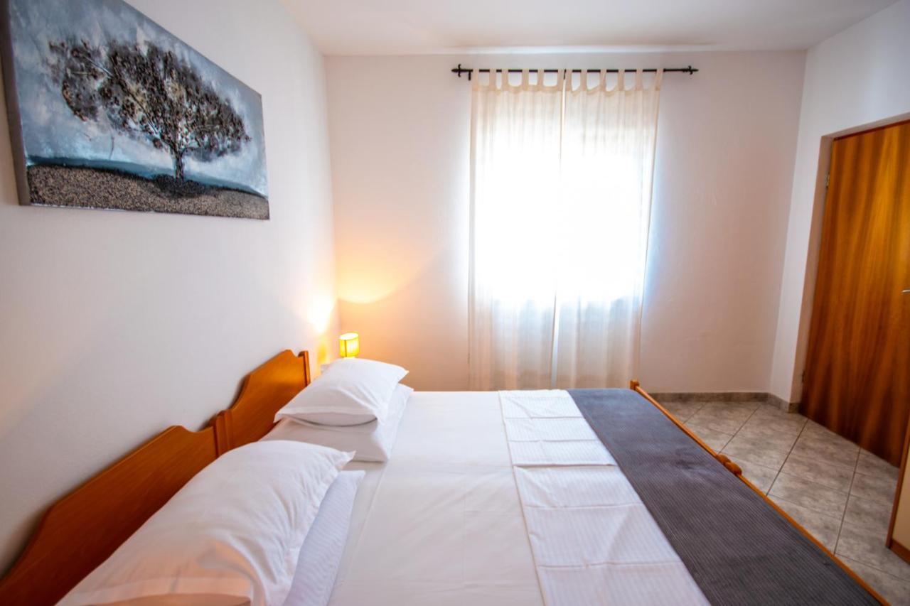 Apartment Franic Подстрана Екстер'єр фото