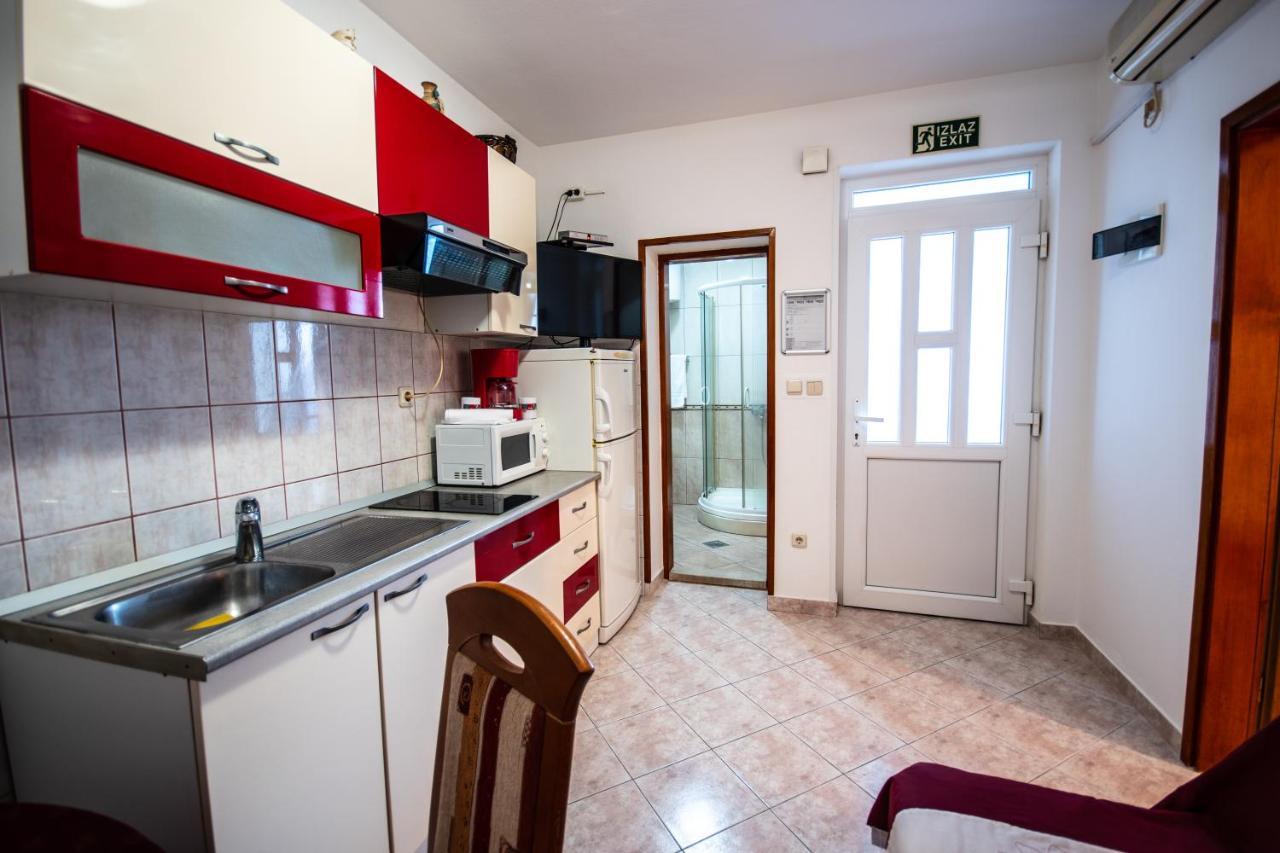 Apartment Franic Подстрана Екстер'єр фото