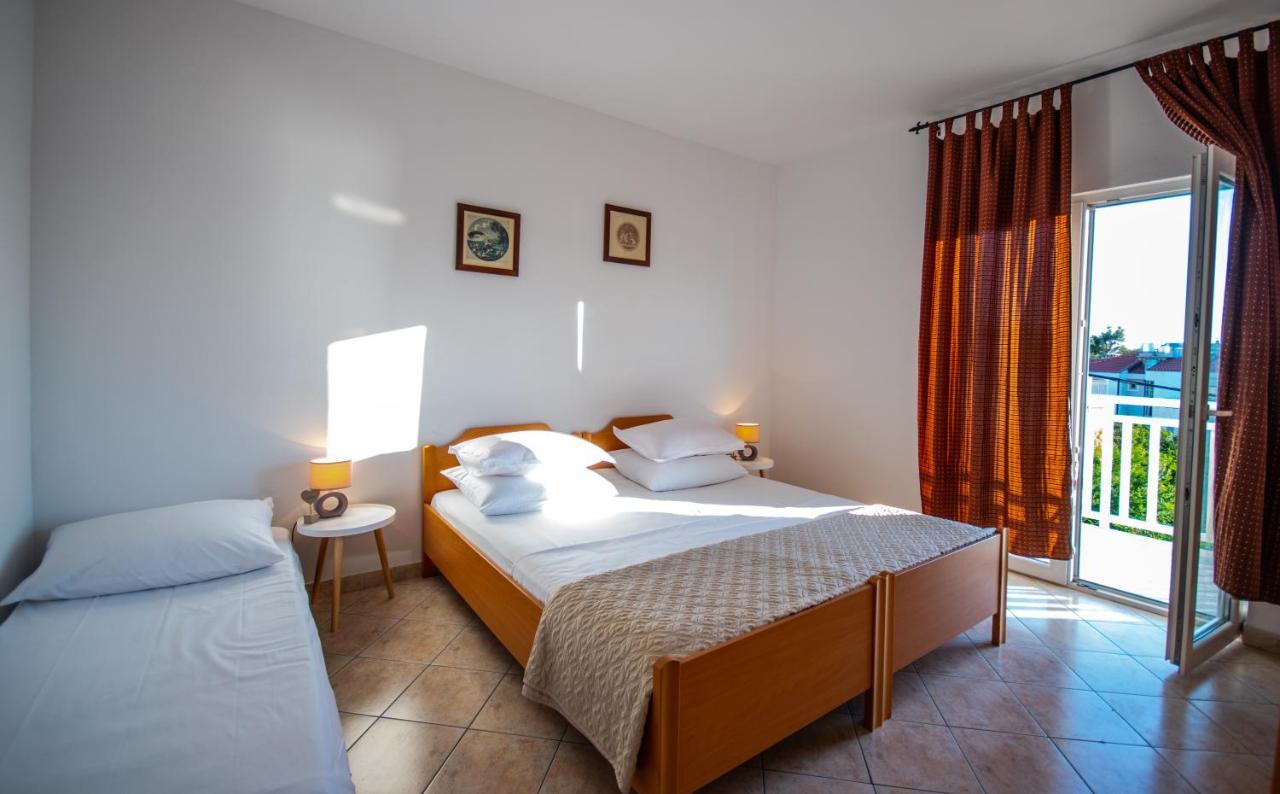 Apartment Franic Подстрана Екстер'єр фото